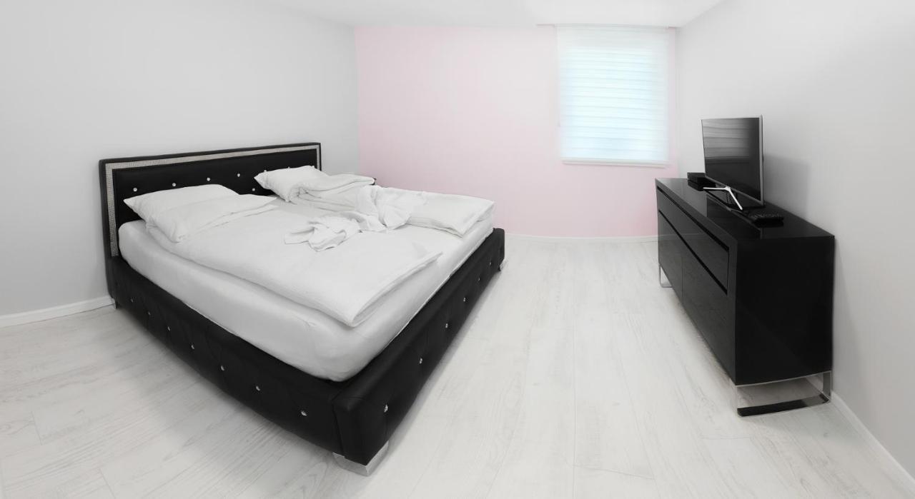 Corso Lux * Gyula